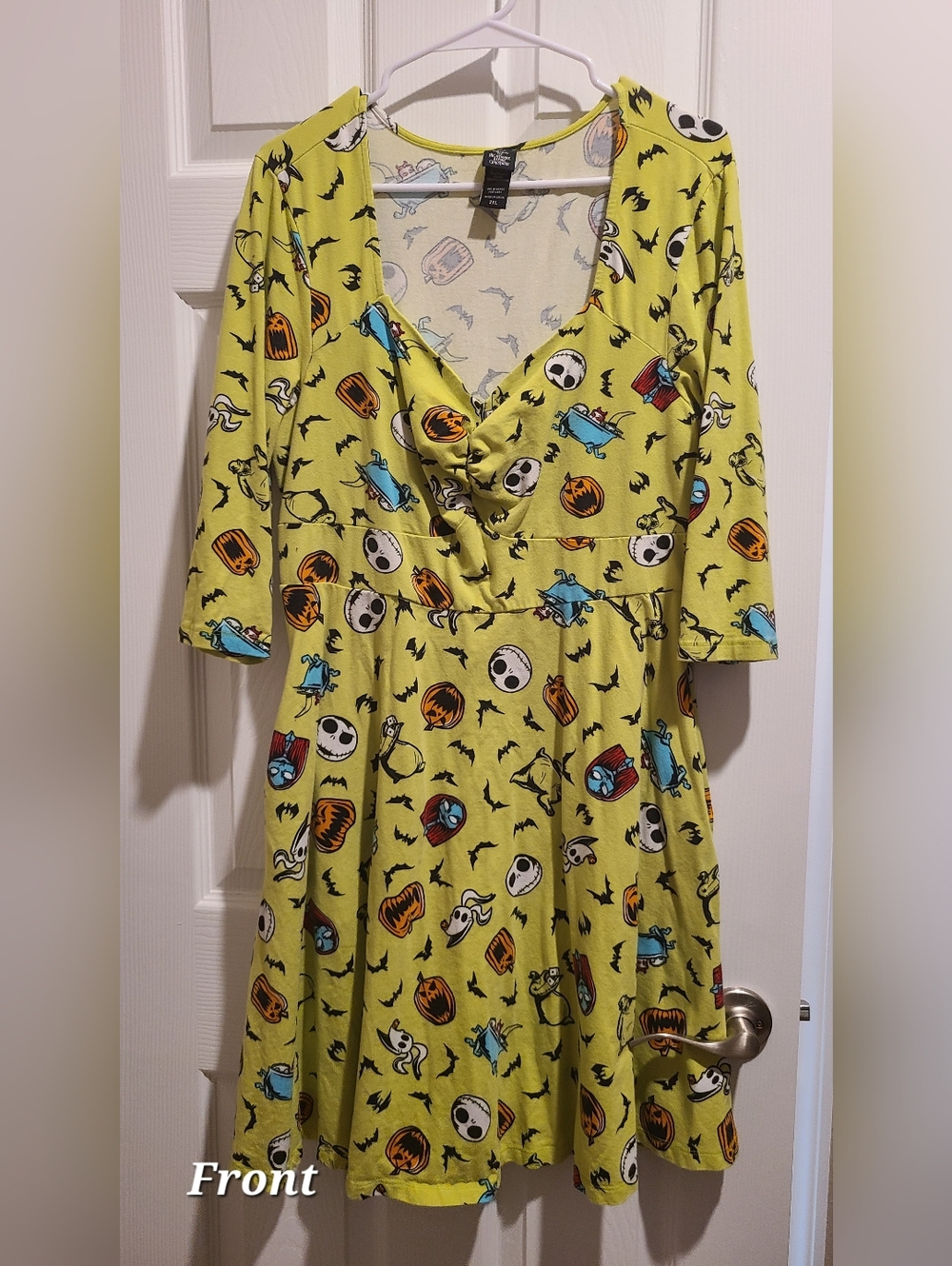 Disney The Nightmare Before Christmas Lime Green Graphic 3/4 Sleeve Dress, 2XL